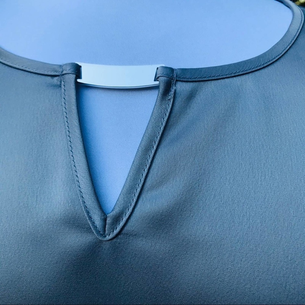 Calvin Klein pewter/silver Sleeveless Blouse - M - Picture 9 of 12